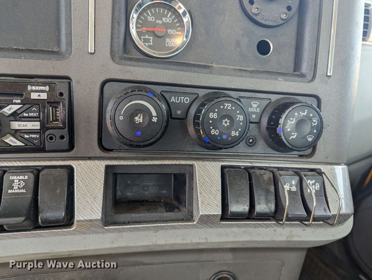 image for item MY9457 2019 Kenworth T680  semi truck