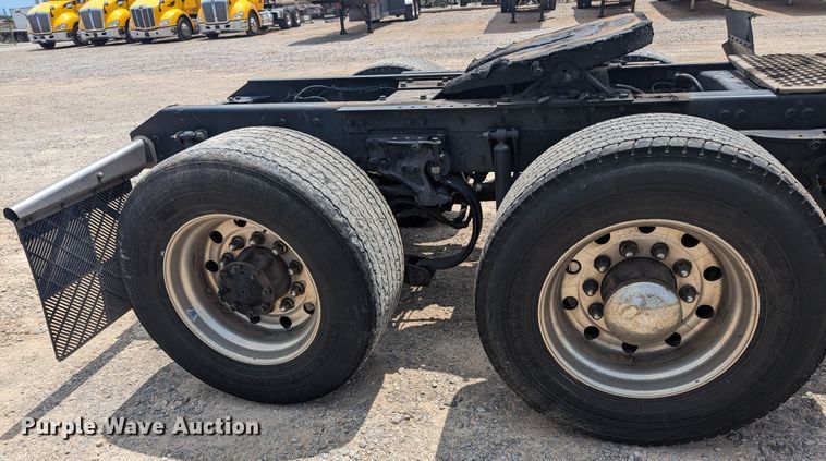 image for item MY9457 2019 Kenworth T680  semi truck