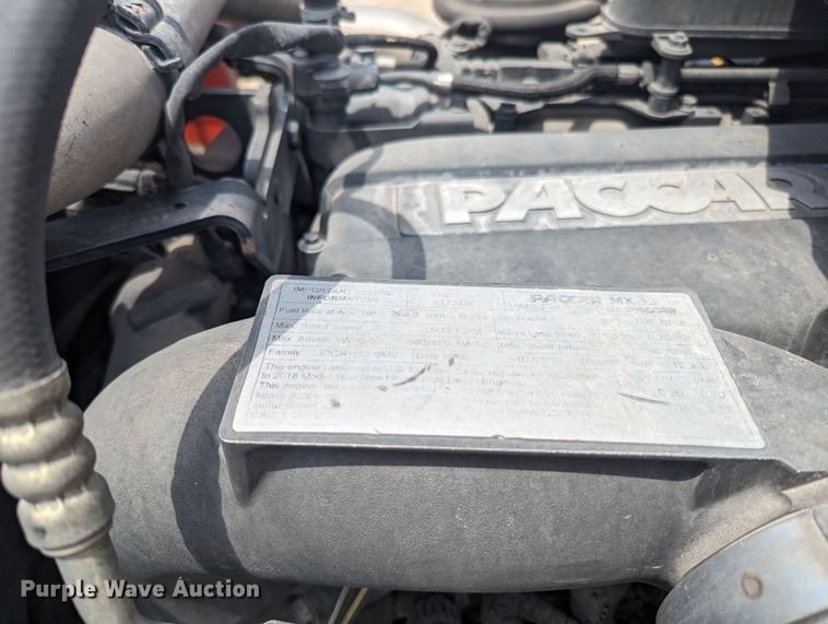 image for item MY9458 2019 Kenworth T680  semi truck