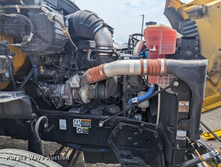 image for item MY9458 2019 Kenworth T680  semi truck