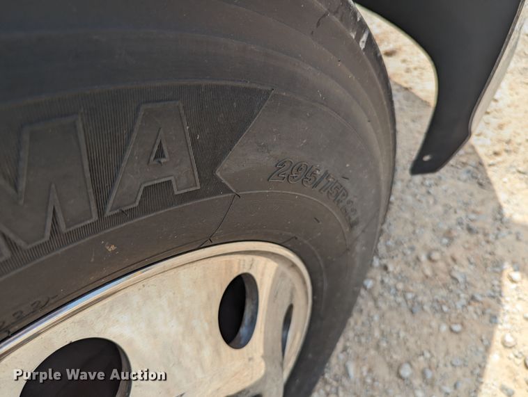 image for item MY9458 2019 Kenworth T680  semi truck