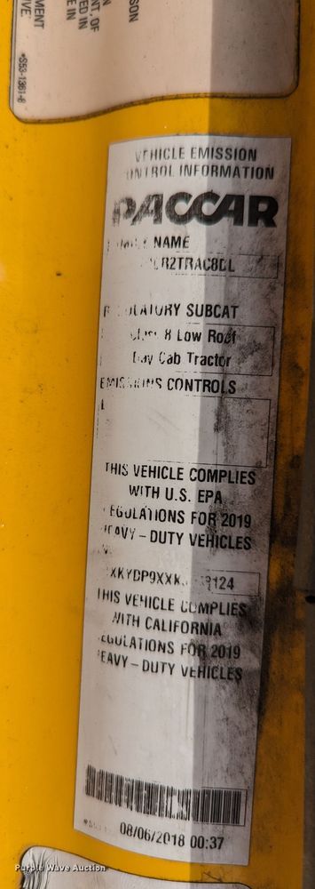 image for item MY9458 2019 Kenworth T680  semi truck