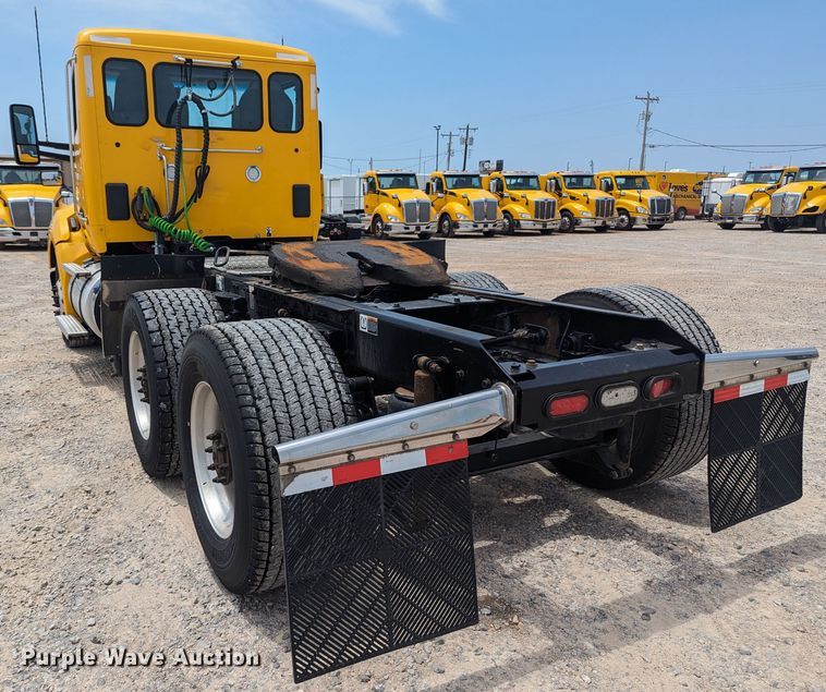 image for item MY9460 2019 Kenworth T680  semi truck