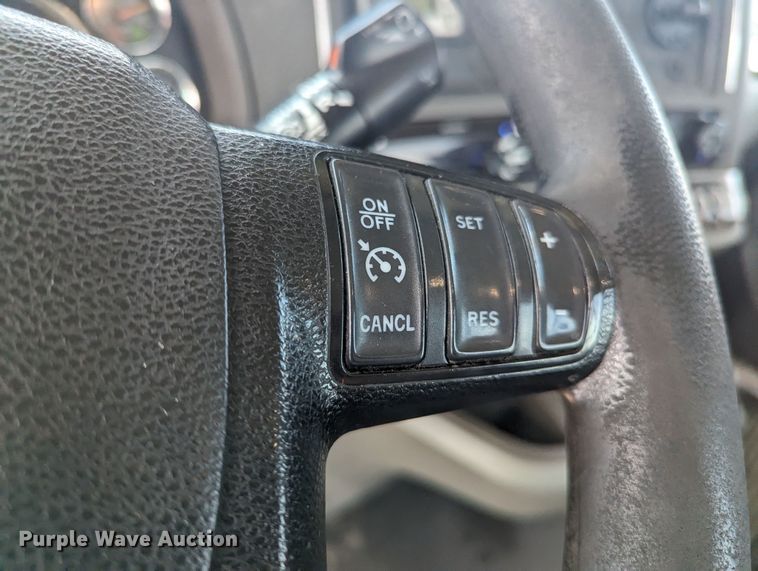 image for item MY9460 2019 Kenworth T680  semi truck