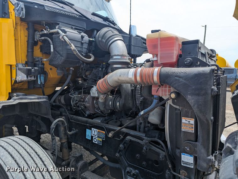 image for item MY9460 2019 Kenworth T680  semi truck