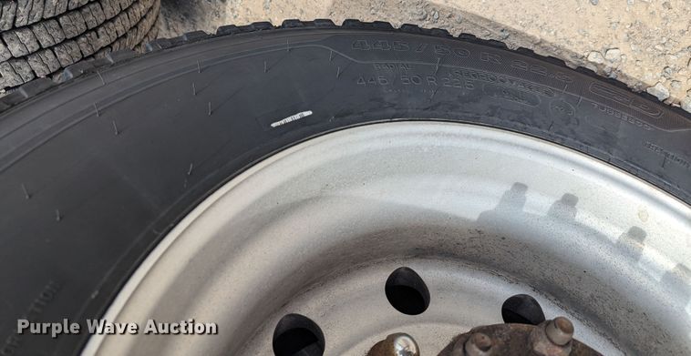 image for item MY9460 2019 Kenworth T680  semi truck