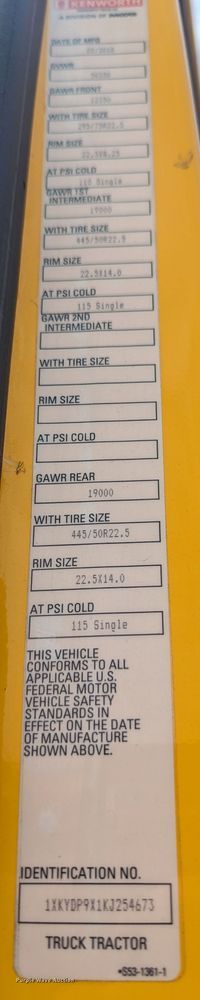 image for item MY9460 2019 Kenworth T680  semi truck