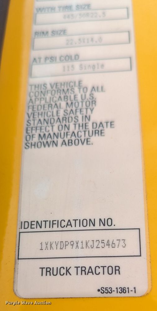 image for item MY9460 2019 Kenworth T680  semi truck