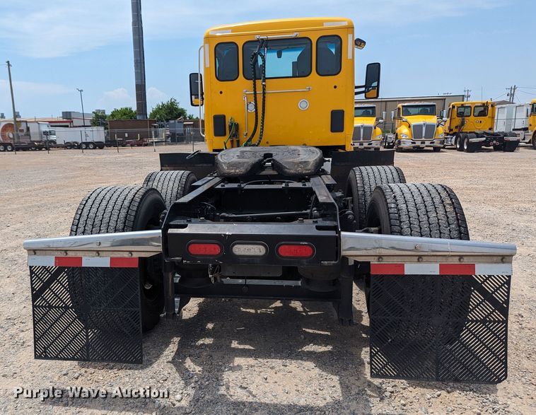 image for item MY9461 2019 Kenworth T680  semi truck