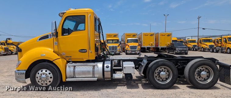 image for item MY9461 2019 Kenworth T680  semi truck