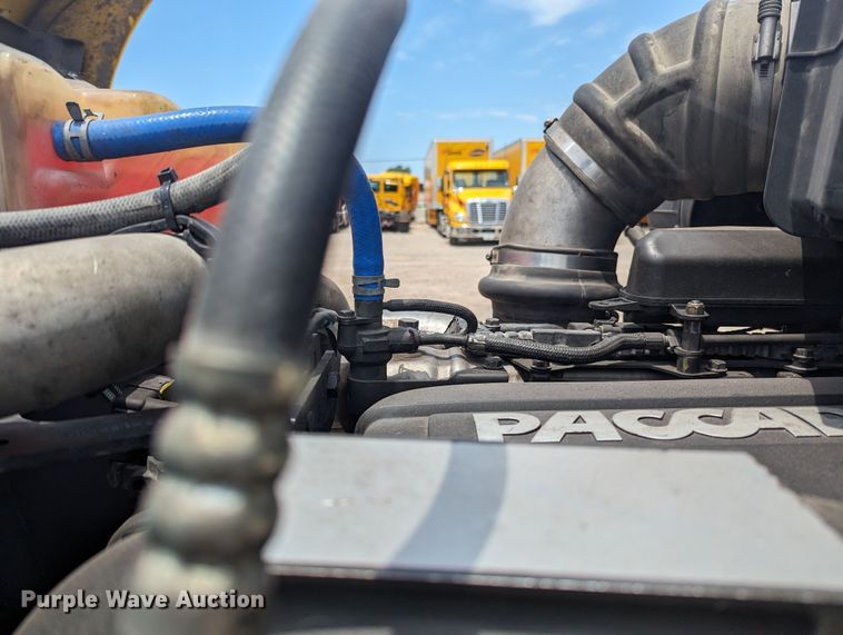 image for item MY9461 2019 Kenworth T680  semi truck