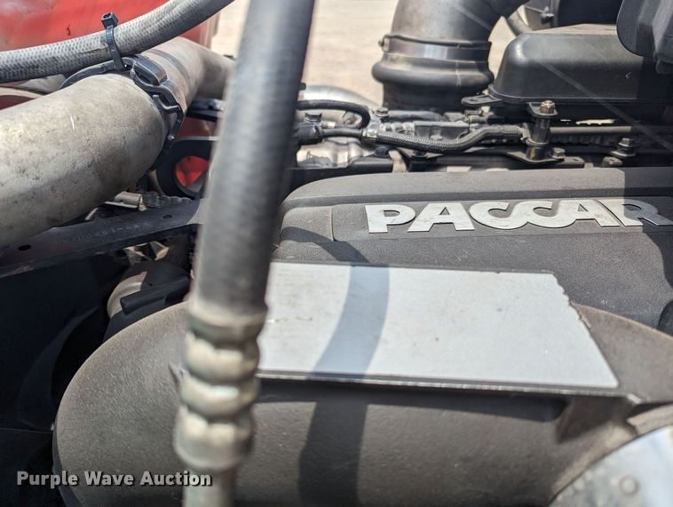 image for item MY9461 2019 Kenworth T680  semi truck