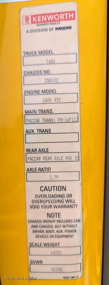 image for item MY9461 2019 Kenworth T680  semi truck