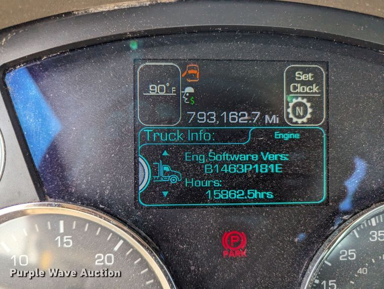 image for item MY9465 2019 Kenworth T680  semi truck