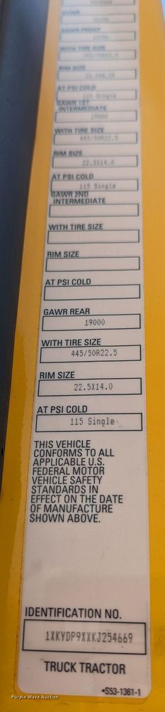 image for item MY9465 2019 Kenworth T680  semi truck