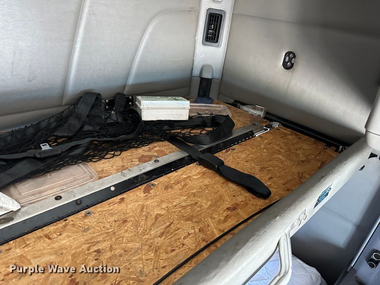 image for item NE9006 2016 Peterbilt 579  semi truck