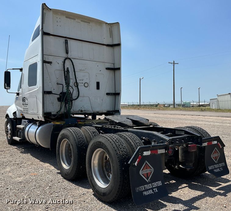 image for item NE9011 2016 International ProStar  semi truck