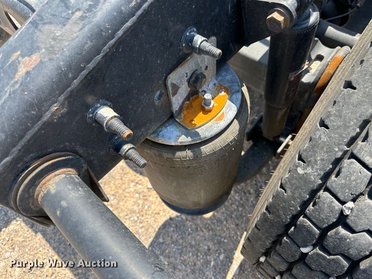 image for item NE9011 2016 International ProStar  semi truck