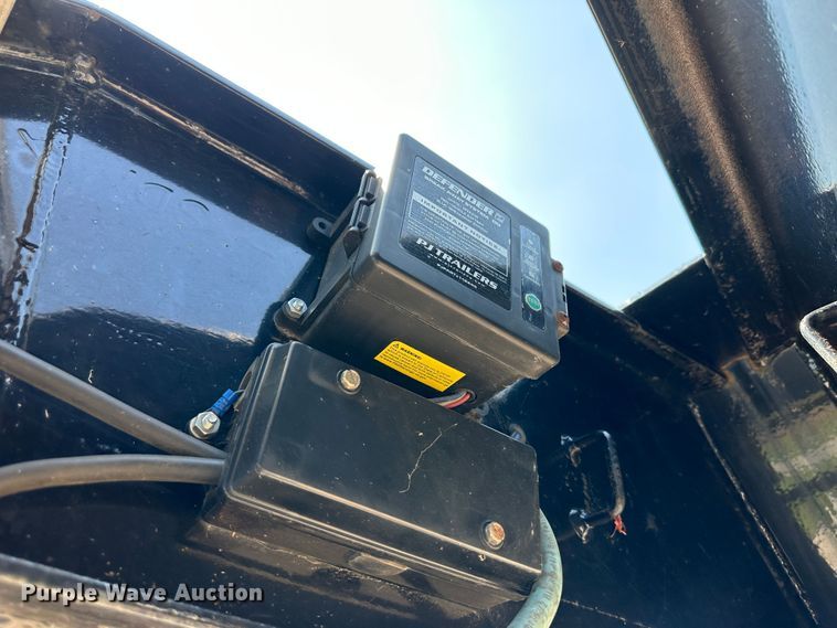 image for item NE9012 2020 PJ LD402  equipment trailer