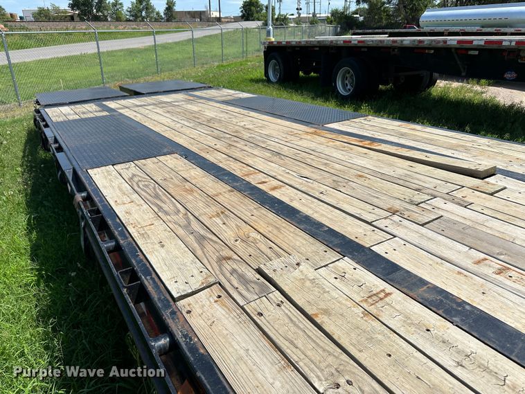 image for item NE9012 2020 PJ LD402  equipment trailer