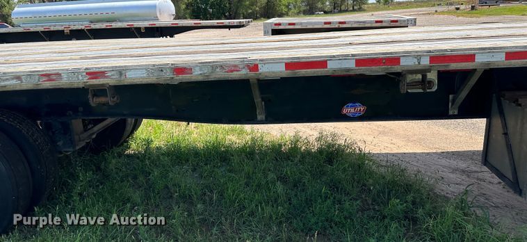 image for item NE9013 2013 Utility  flatbed trailer