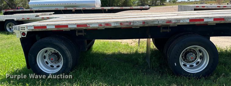 image for item NE9013 2013 Utility  flatbed trailer