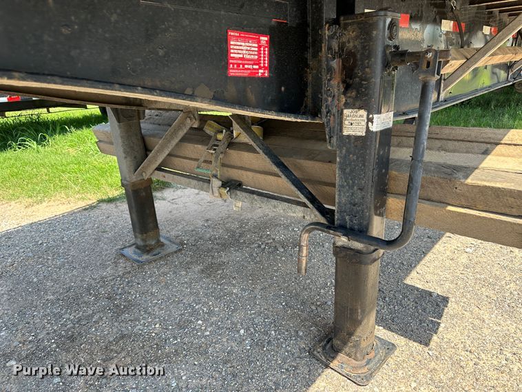 image for item NE9013 2013 Utility  flatbed trailer