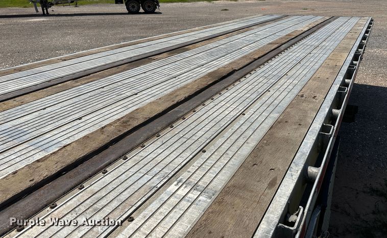 image for item NE9013 2013 Utility  flatbed trailer