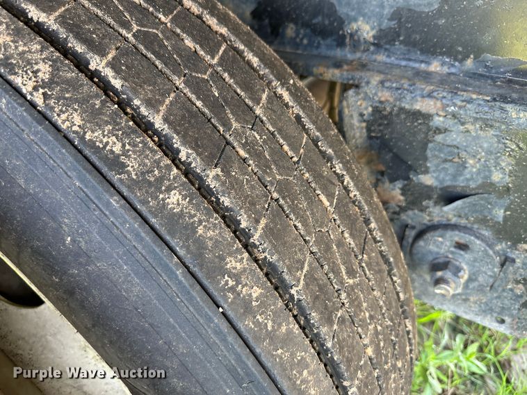 image for item NE9013 2013 Utility  flatbed trailer