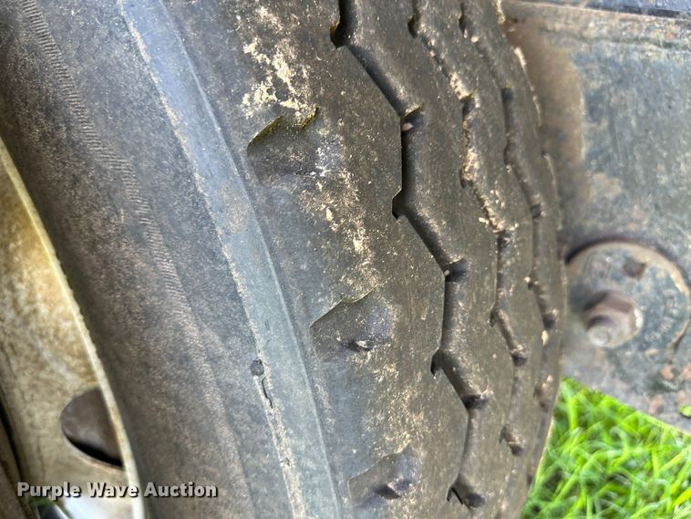 image for item NE9013 2013 Utility  flatbed trailer