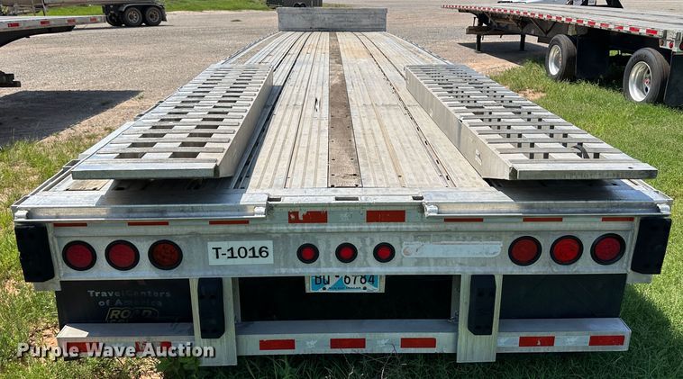 image for item NE9014 2013 Manac 13248B008  drop deck trailer
