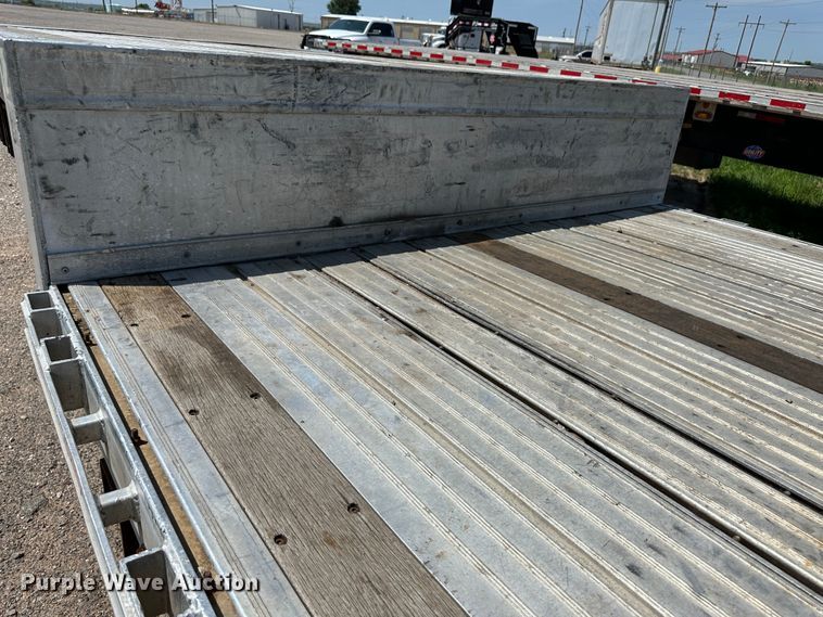 image for item NE9014 2013 Manac 13248B008  drop deck trailer