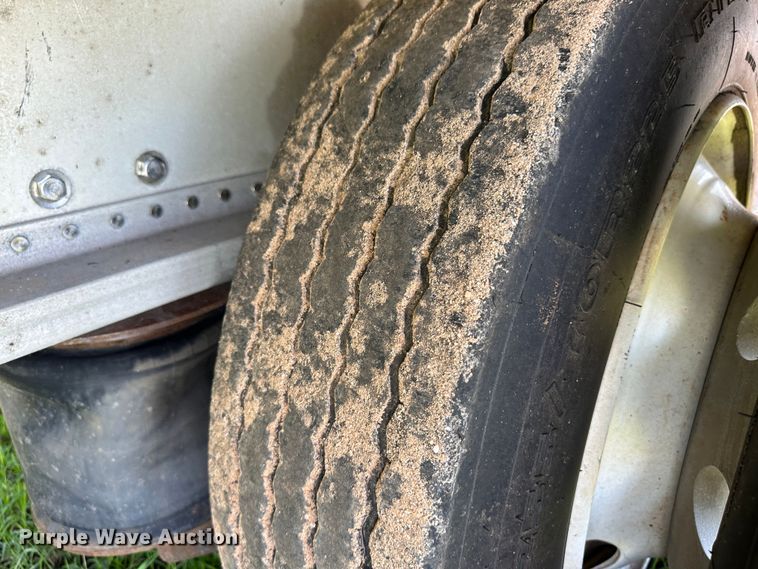 image for item NE9014 2013 Manac 13248B008  drop deck trailer