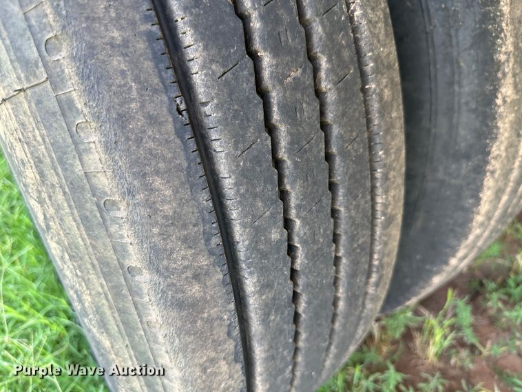 image for item NE9014 2013 Manac 13248B008  drop deck trailer