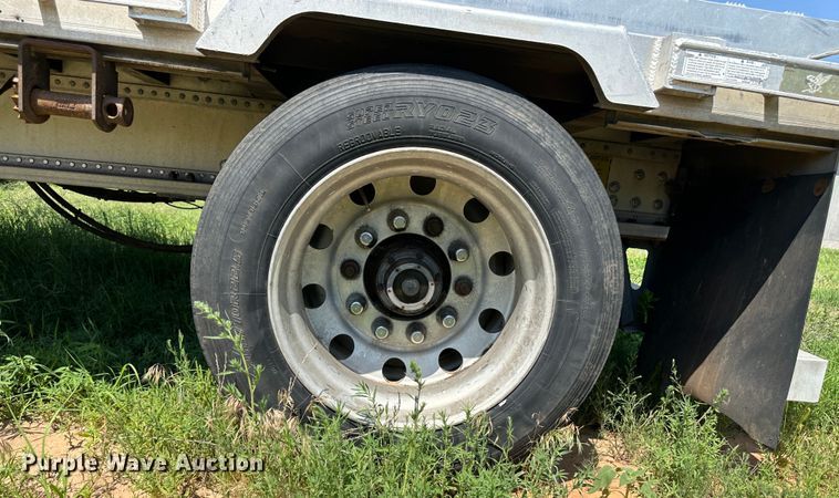 image for item NE9014 2013 Manac 13248B008  drop deck trailer