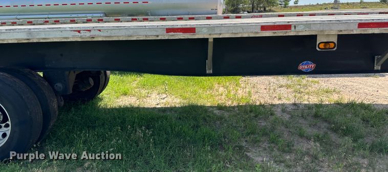 image for item NE9015 2015 Utility  flatbed trailer