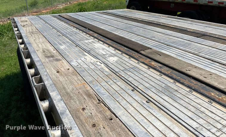 image for item NE9015 2015 Utility  flatbed trailer