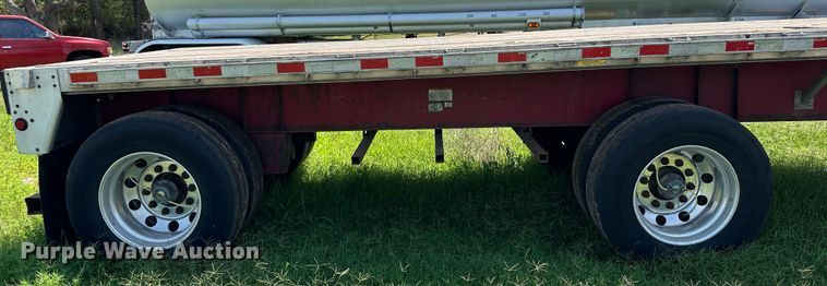 image for item NE9016 2014 Great Dane  flatbed trailer