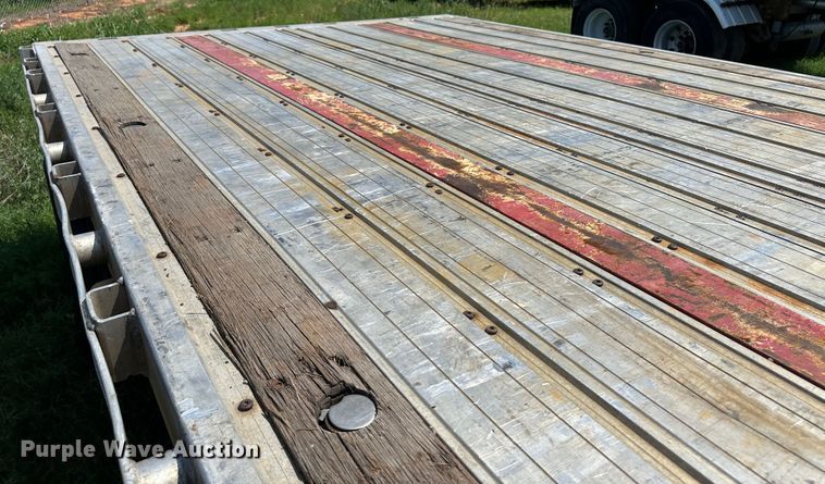 image for item NE9016 2014 Great Dane  flatbed trailer