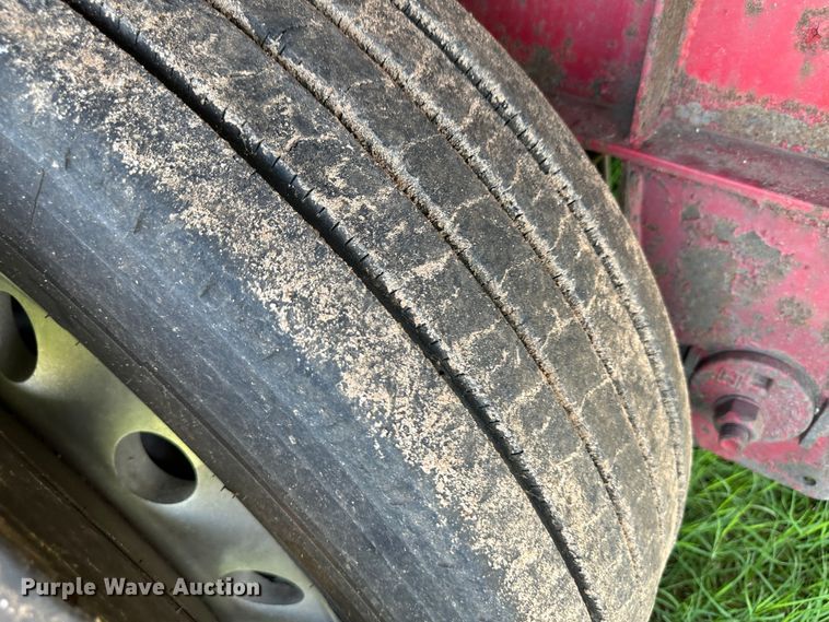 image for item NE9016 2014 Great Dane  flatbed trailer