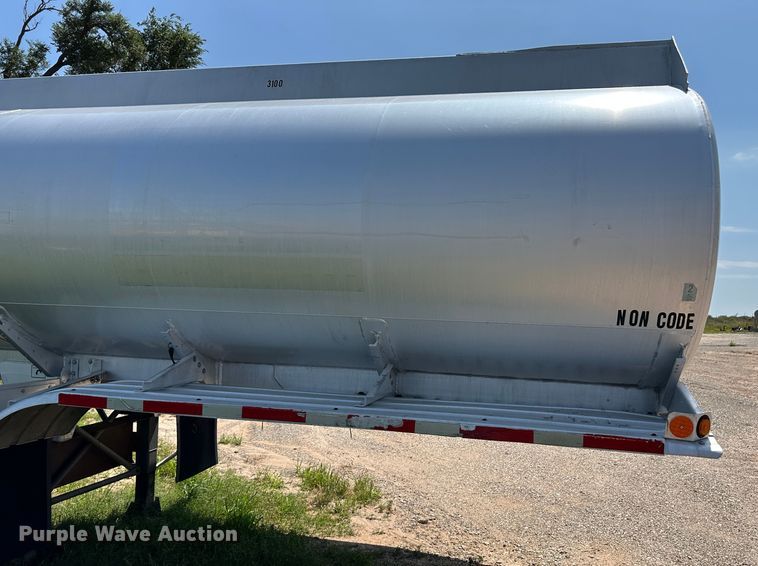 image for item NE9017 1996 Brenner  tank trailer