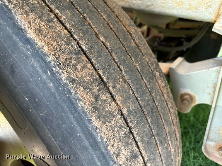 image for item NE9017 1996 Brenner  tank trailer