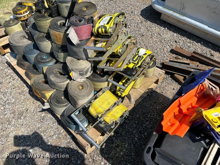 image for item NE9018 Truck parts