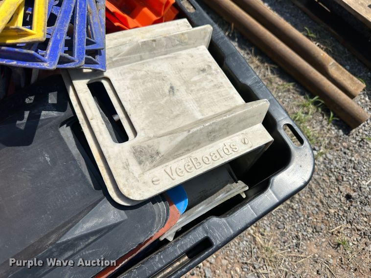 image for item NE9018 Truck parts