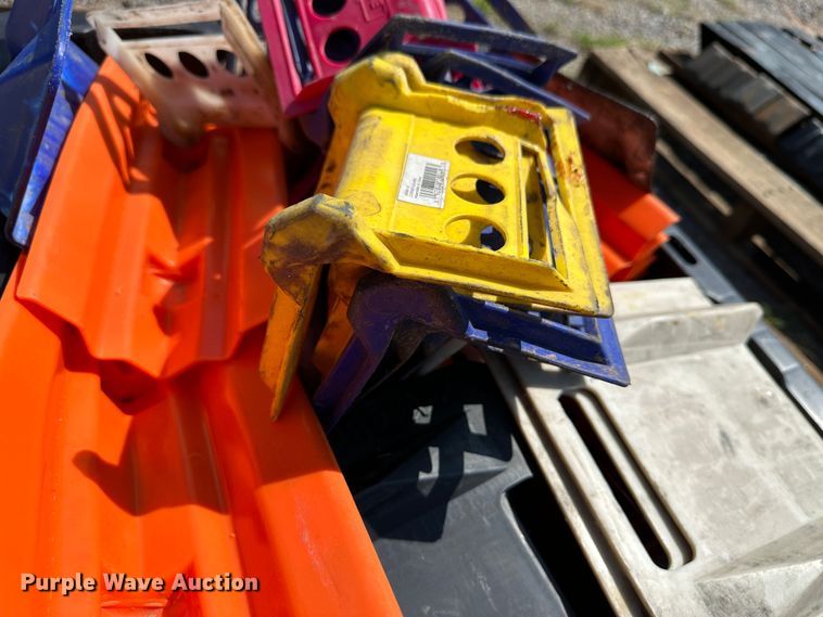 image for item NE9018 Truck parts