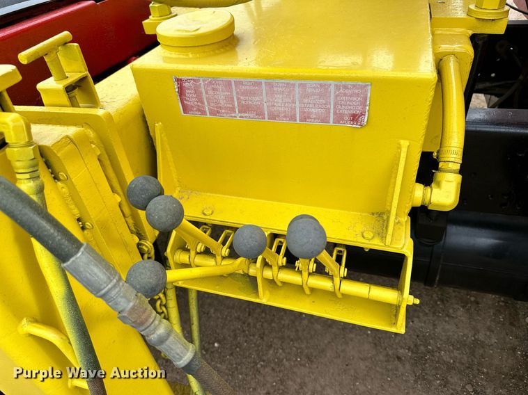 image for item NE9026 1980 International 1854  crane truck