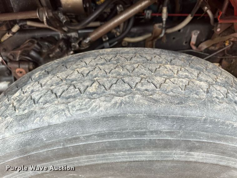 image for item NE9026 1980 International 1854  crane truck