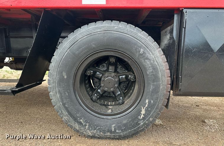 image for item NE9026 1980 International 1854  crane truck