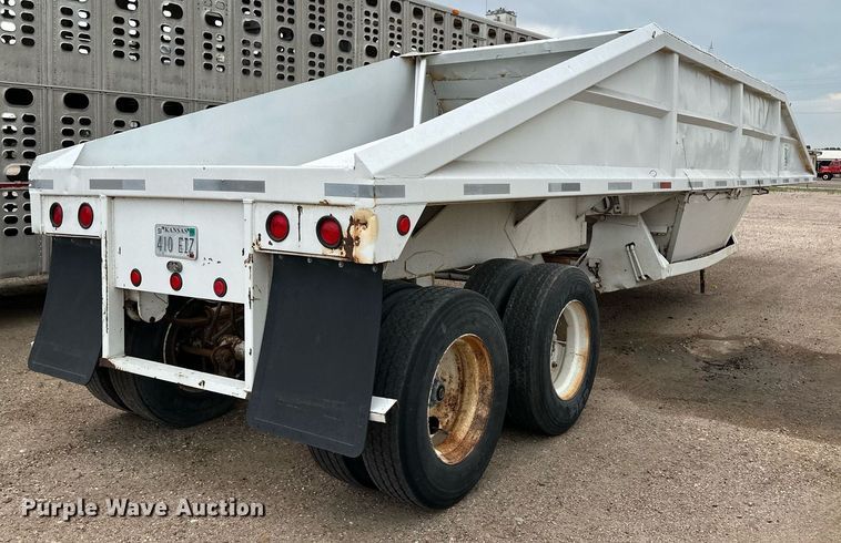 image for item NE9027 1985 Loln  bottom dump trailer