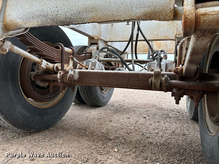 image for item NE9027 1985 Loln  bottom dump trailer